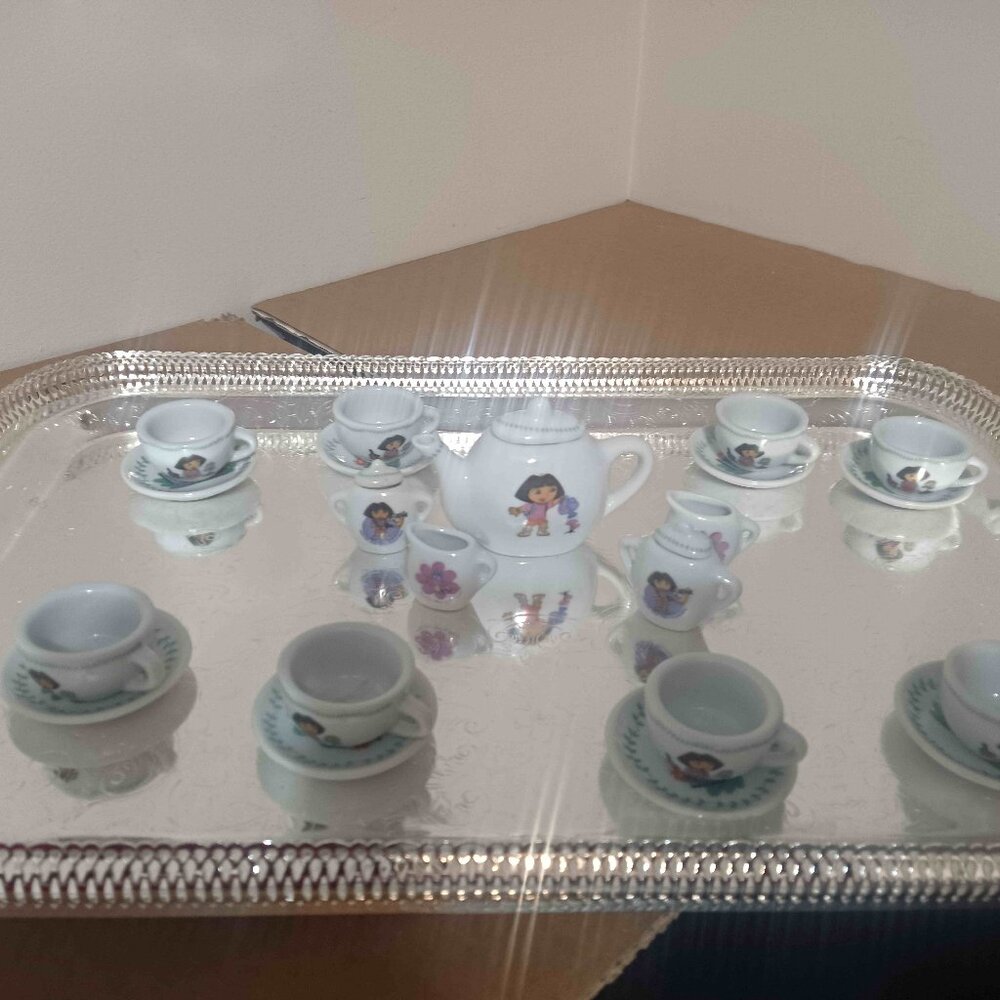 Nick Jr. Dora The Explorer porcelain tea set.